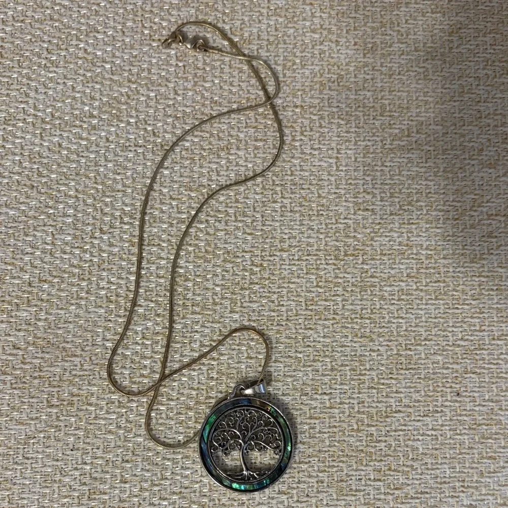 Tree of Life Pendant Necklace - Picture 1 of 3